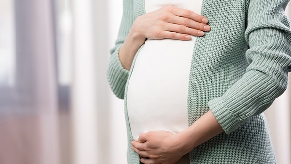 癫痫孕妇会给胎儿带来哪些危害?孕妇服用抗癫痫药物还能哺乳吗?