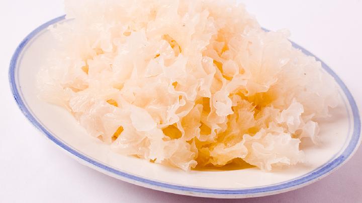冰糖银耳汤润肺化痰 怎么做好吃