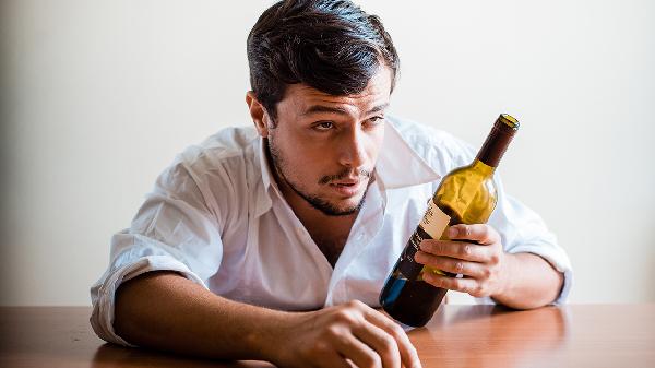 醉酒第二天肚子难受怎么办