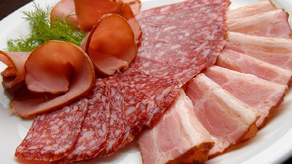 尿酸高的人可以吃什么肉?