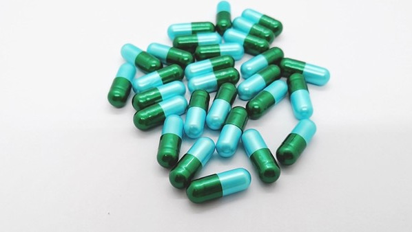 奥美拉唑肠溶胶囊的用法及用量是什么 奥美拉唑肠溶胶囊是什么药