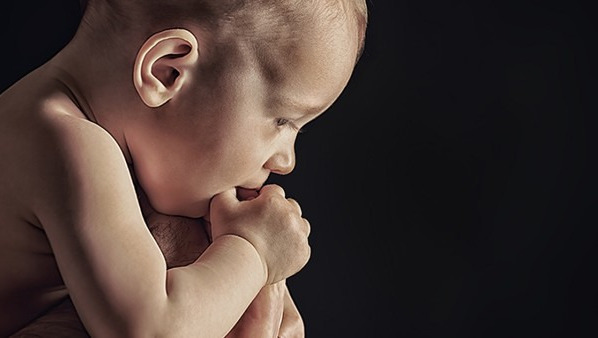 婴儿腹泻呕吐怎么办？这个小妙招赶紧收藏