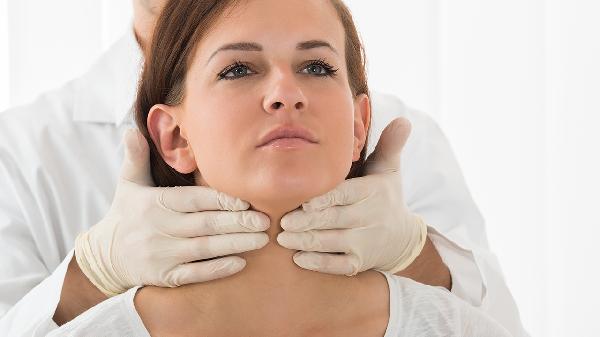 亚急性甲状腺炎典型临床表现有哪些