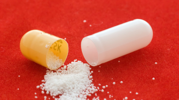 第一天姨妈巨疼怎么办  痛经吃什么止痛药